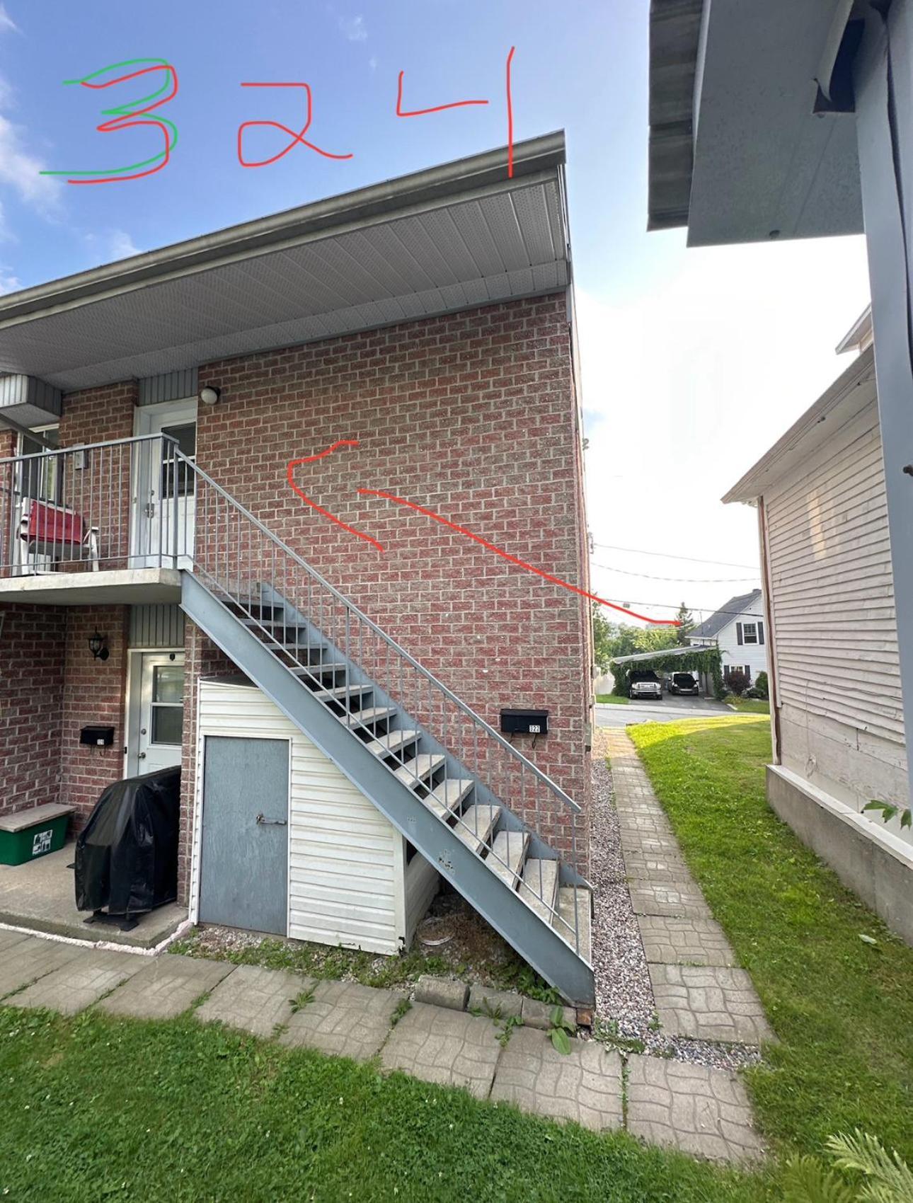 Quiet, Comfortable Great Location 2 Bedroom Sherbrooke Buitenkant foto